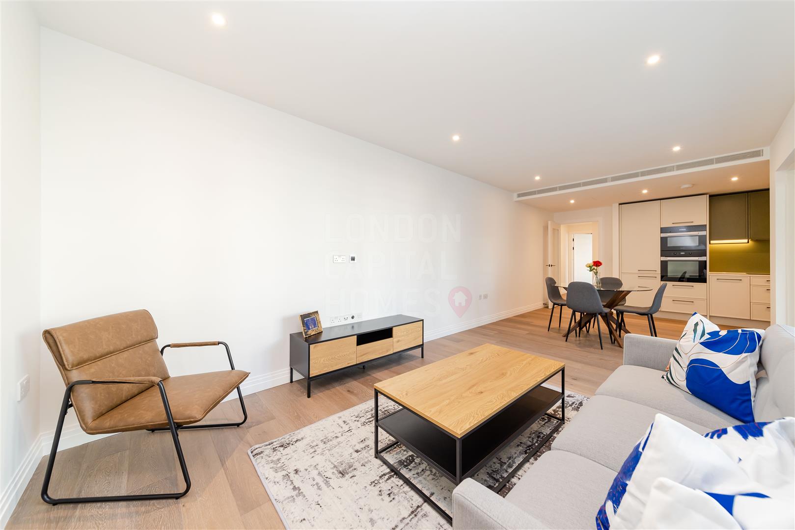 2 bed property in Westwood Building, 4 Lockgate Road, London